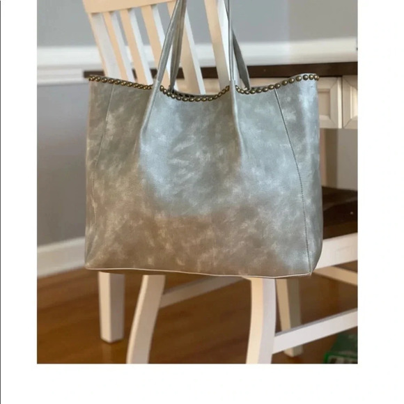 B-low the the belt studded tore bag - Picture 10 of 12